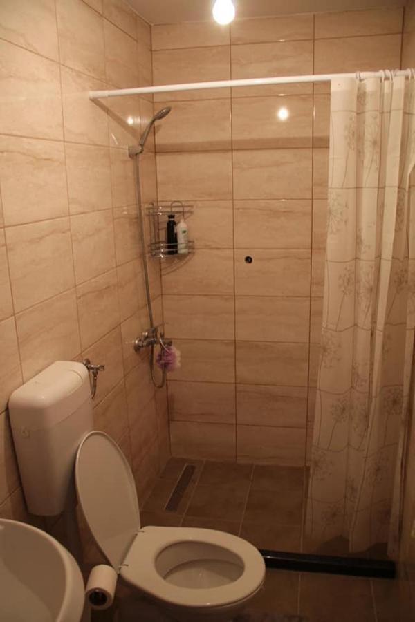 Apartman Nesa Boracko Jezero Konjic Exterior foto